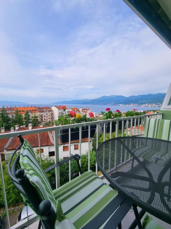 Apartment Rijeka With Sea View エクステリア 写真