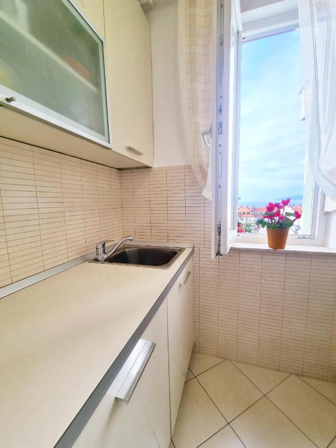Apartment Rijeka With Sea View エクステリア 写真