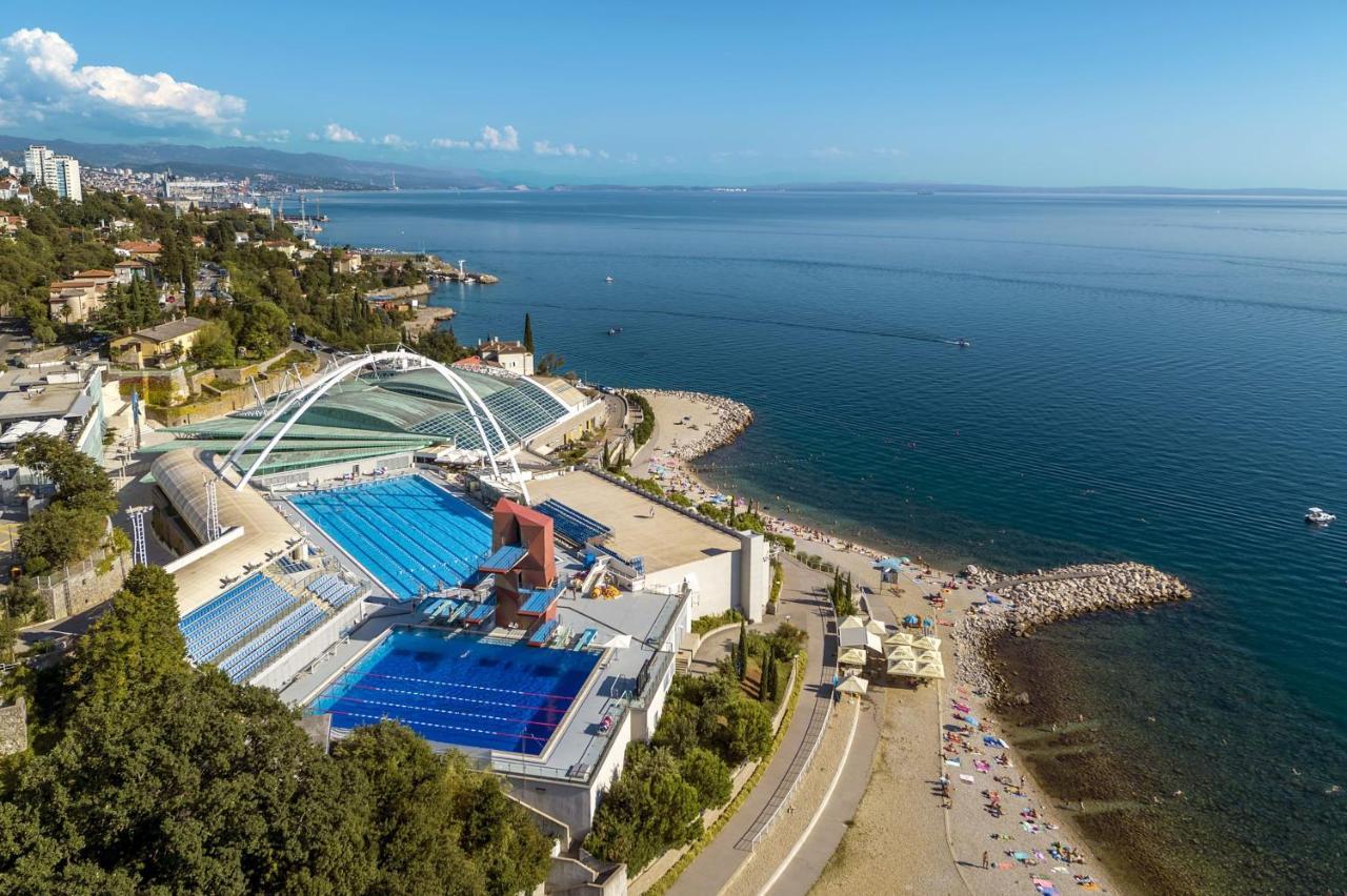 Apartment Rijeka With Sea View エクステリア 写真