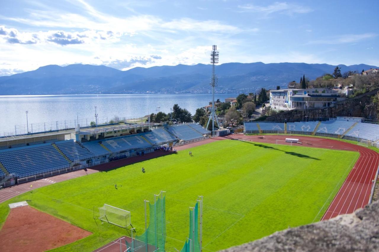 Apartment Rijeka With Sea View エクステリア 写真